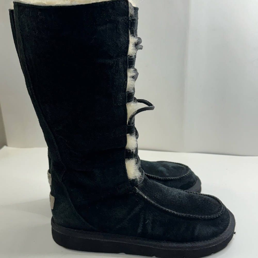 UGG women’s Uptown II  tall Boots